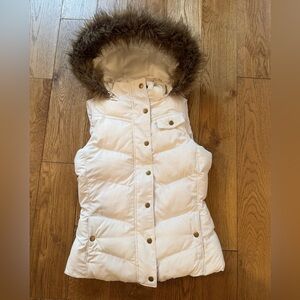 Banana Republic Puffer Vest